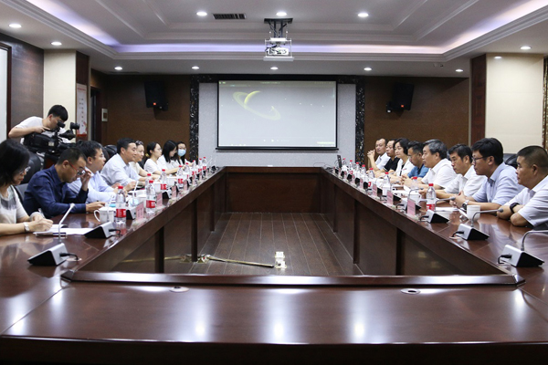 昭通市白云区政协光临集团调查物流产业发展情况